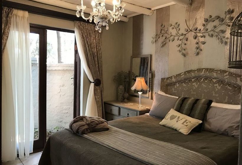 Waterhouse Guest Lodges 295 Indus Street