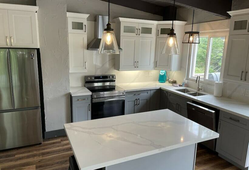 128 Birch View Trail