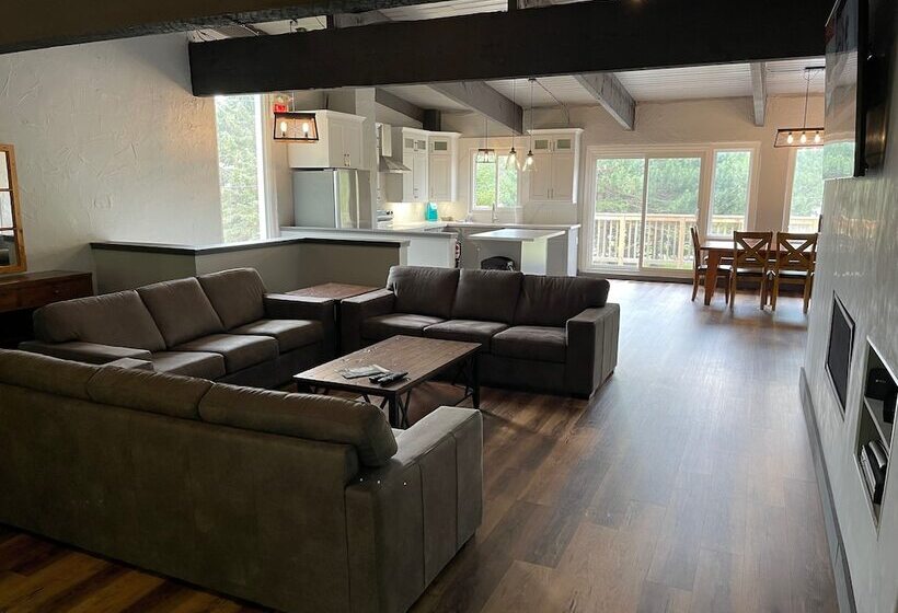 128 Birch View Trail