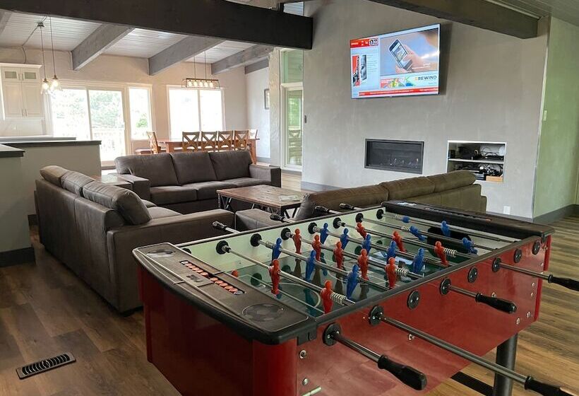 128 Birch View Trail