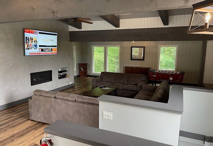 128 Birch View Trail