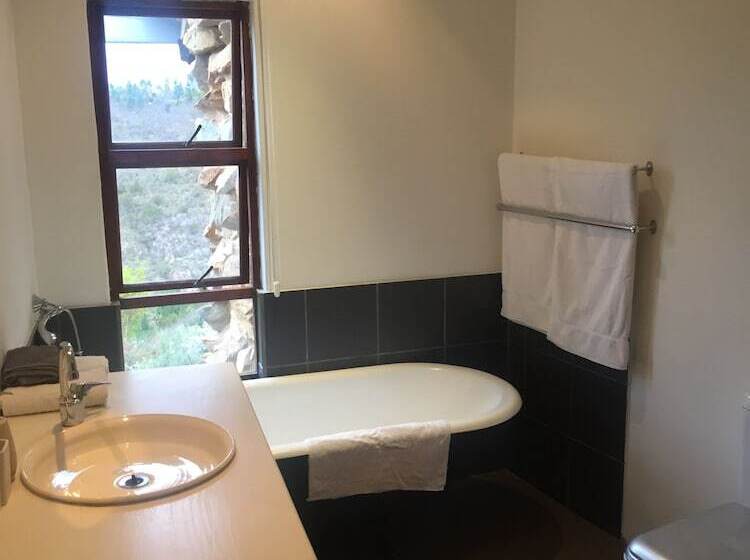 فندق African Crags Eco Lodge