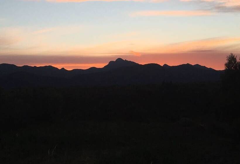 فندق African Crags Eco Lodge