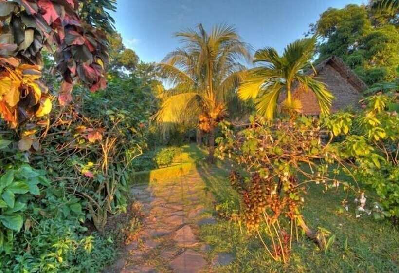 هتل Clair De Lune