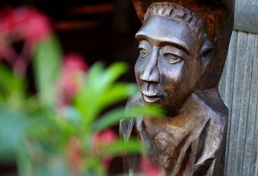 هتل Clair De Lune