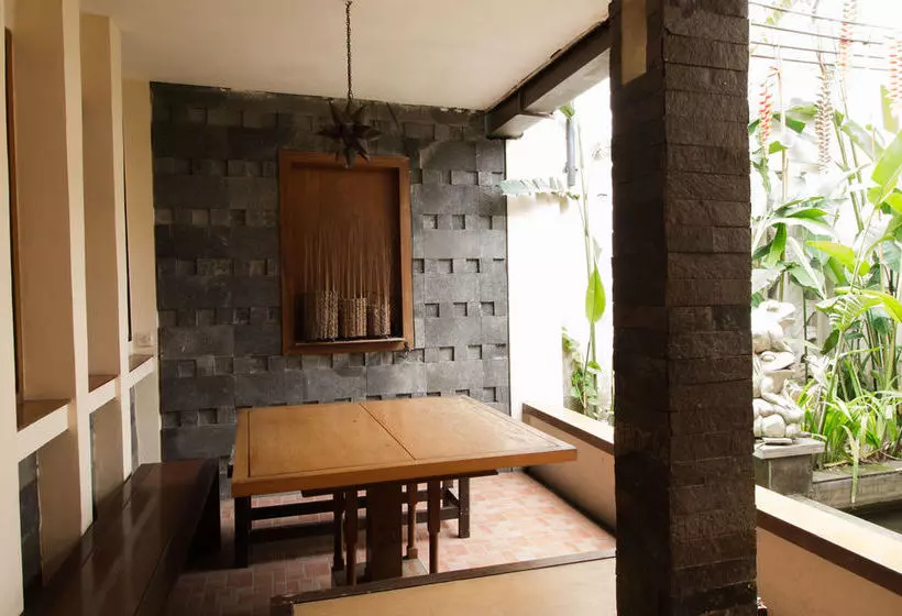 ホテル De  Tropis Family Guest House