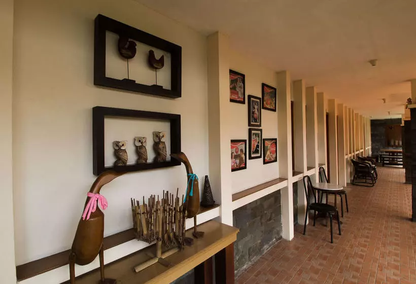 ホテル De  Tropis Family Guest House