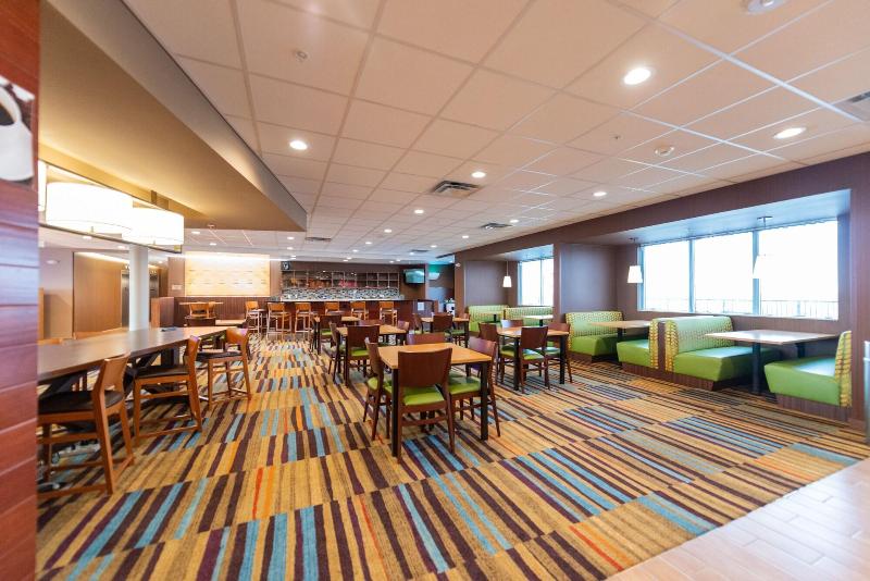 Otel Fairfield Inn & Suites By Marriott Sidney
