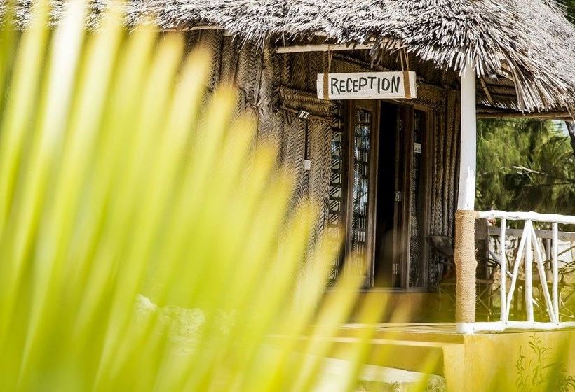 בית מלון כפרי On The Rock Zanzibar