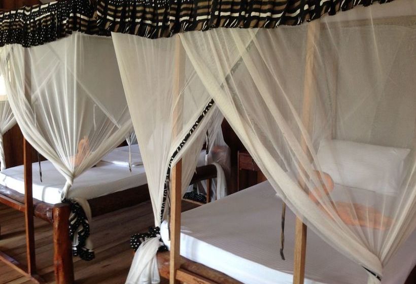 בית מלון כפרי On The Rock Zanzibar