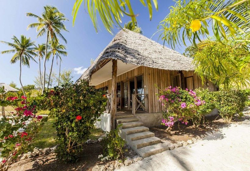 בית מלון כפרי On The Rock Zanzibar