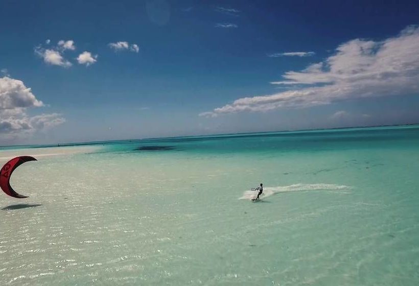 בית מלון כפרי On The Rock Zanzibar