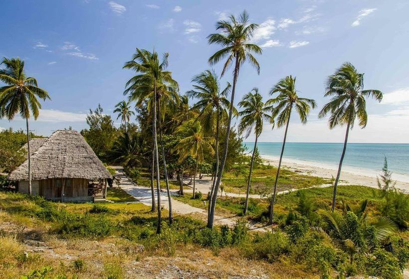 בית מלון כפרי On The Rock Zanzibar