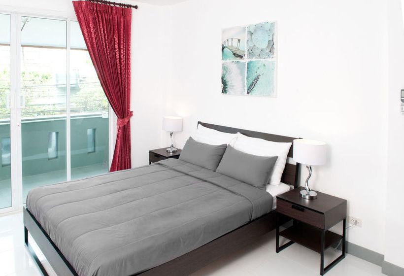 酒店 Surin Beach Rooms