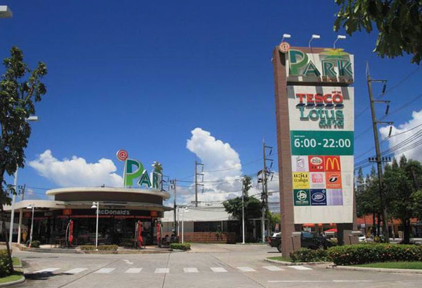 酒店 Surin Beach Rooms