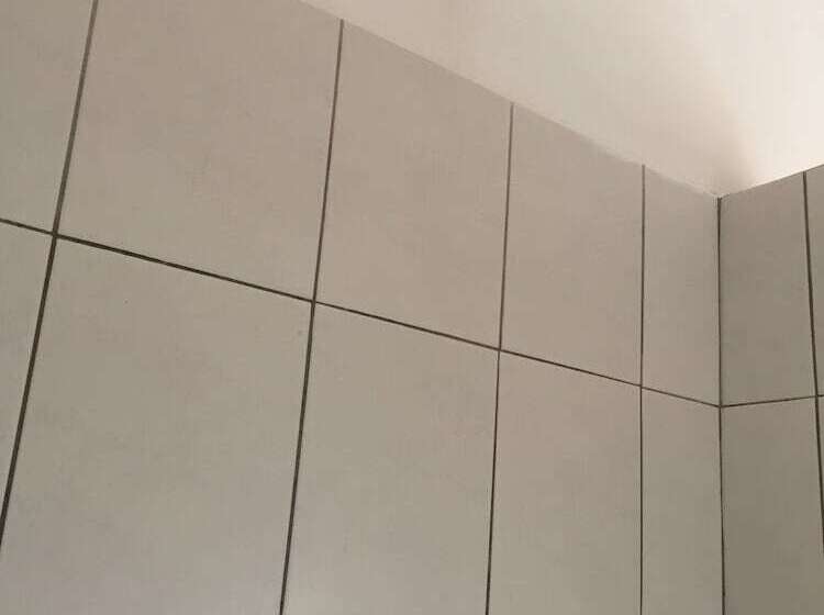 پانسیون Liya Guest Lodge