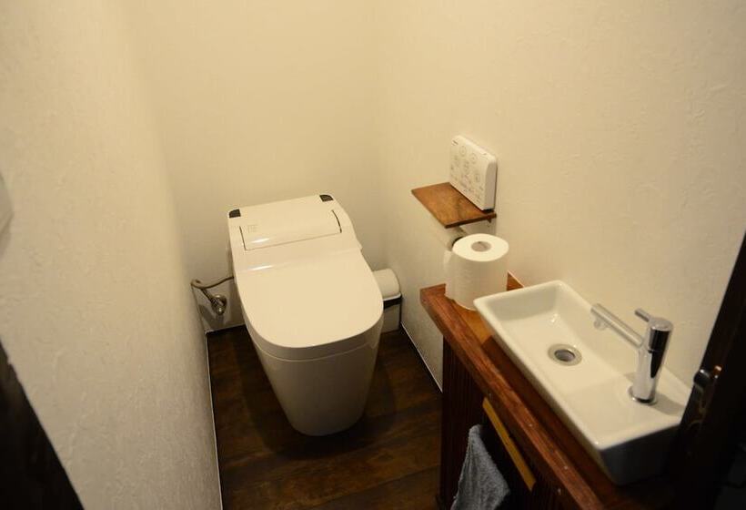 Alberg Guest House Kuku