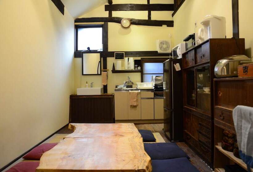 Alberg Guest House Kuku