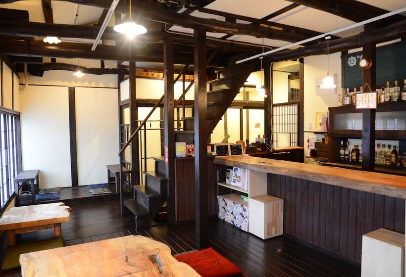 Alberg Guest House Kuku