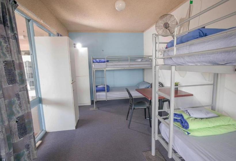 여관 Surfers Paradise Yha