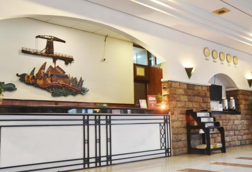 فندق فئة نجمة واحدة Zen Rooms Kalimas Kh Mas Mansyur