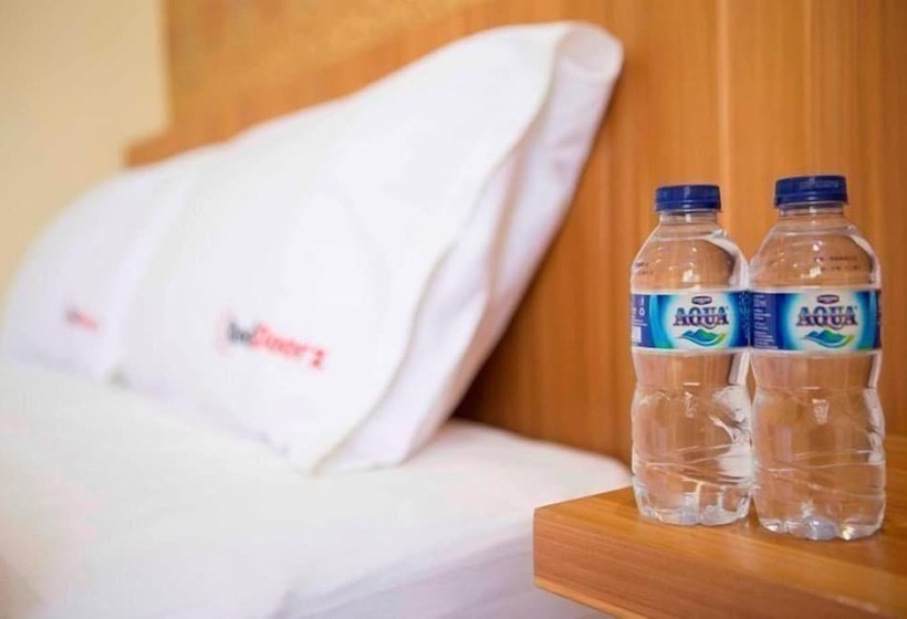 Отель Reddoorz @ Anggrek Radio Dalam