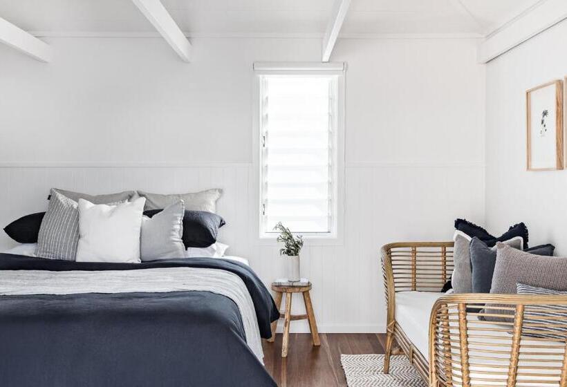 Отель Cape Beach House