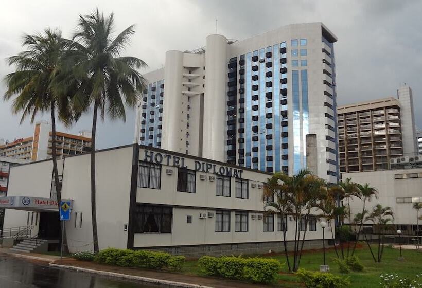 فندق Diplomat