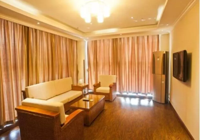 Hotelli Greentree Inn Changzhou Zhongwu Avenue Lihua