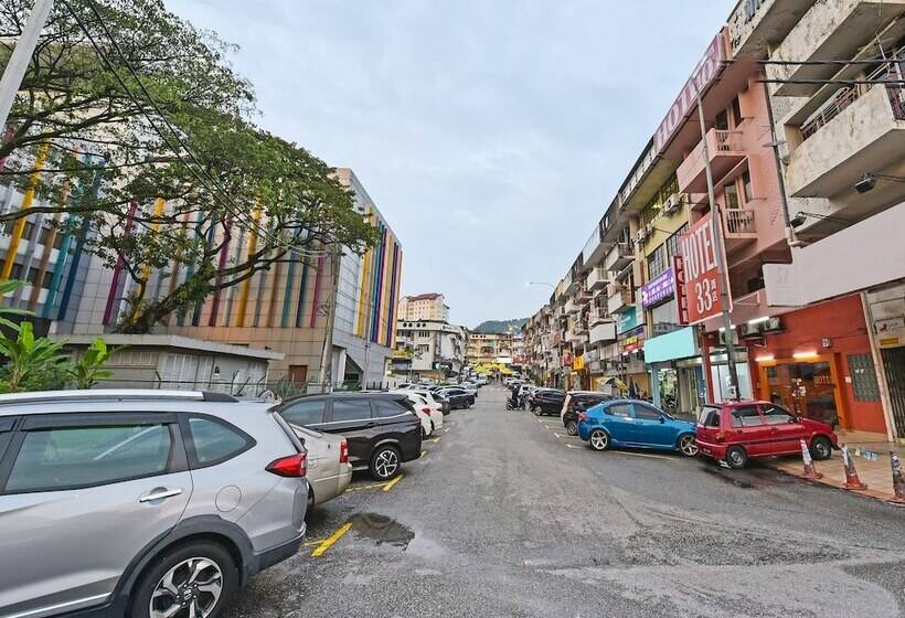 هتل New Three Three Cheras