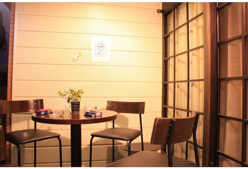 T And K Hostel Kobe Sannomiya East