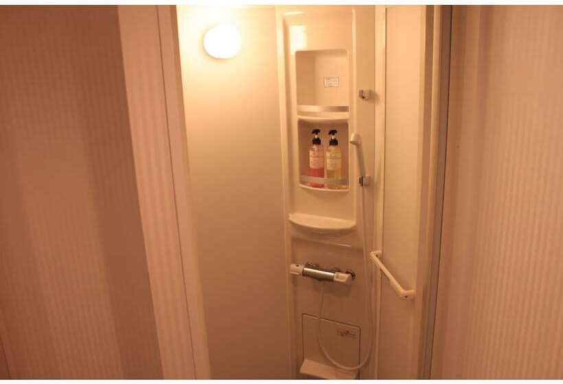 T And K Hostel Kobe Sannomiya East