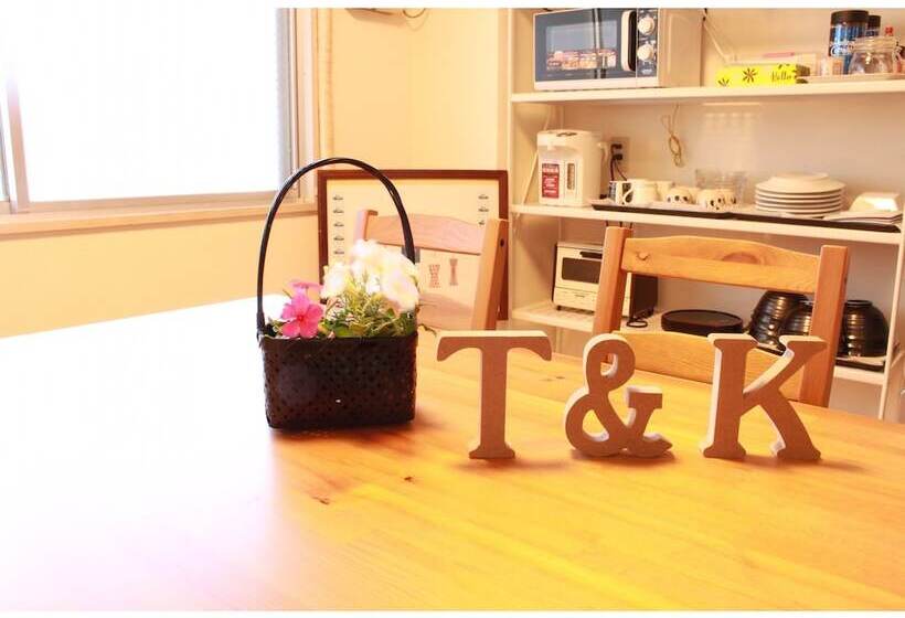 T And K Hostel Kobe Sannomiya East
