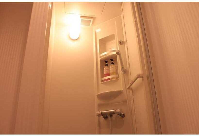 T And K Hostel Kobe Sannomiya East