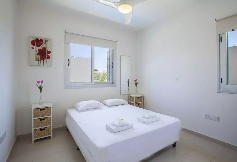 Villa Posidonas 3