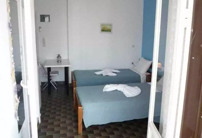 Apanemia Rooms