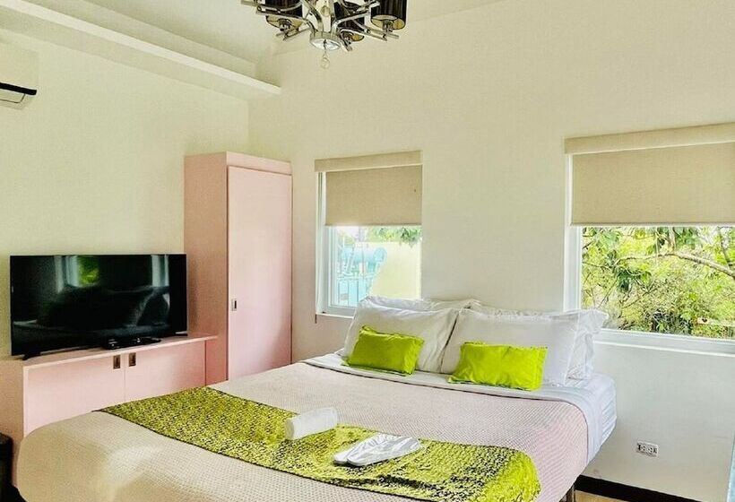 Bed and Breakfast The Carmelence Lodge