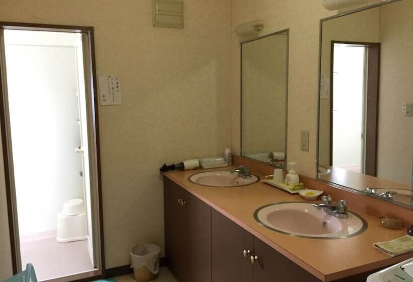 فندق فئة نجمة واحدة Okanoyado Koeru