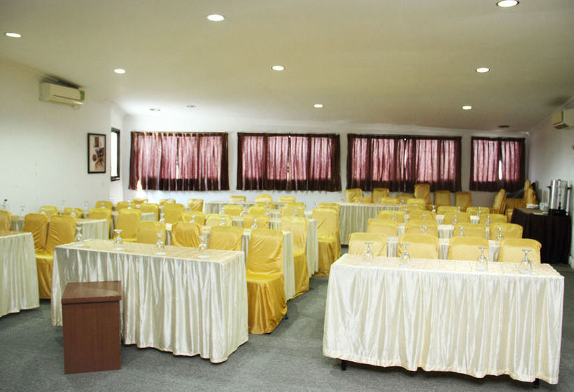 Hotell Airy Syariah Panakkukang Ruko Mirah Pengayoman Makassar