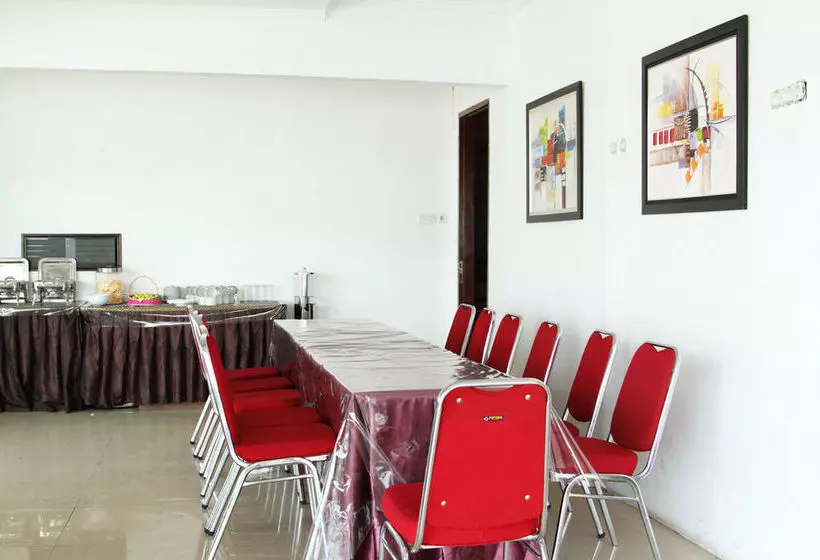 ホテル Airy Syariah Panakkukang Ruko Mirah Pengayoman Makassar