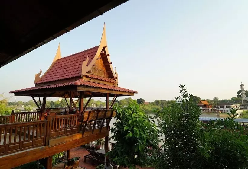 هتل Athithara Homestay