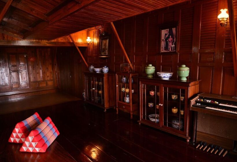 فندق Athithara Homestay