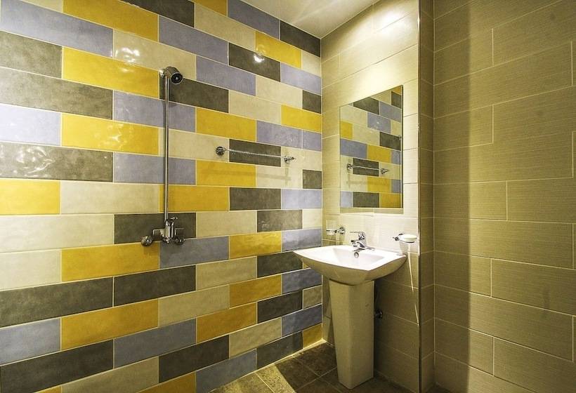 בית מלון כפרי Central