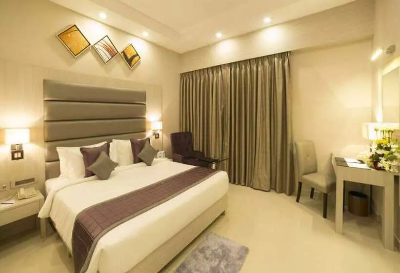 Hotelli Golden Tulip Salt Lake City Kolkata