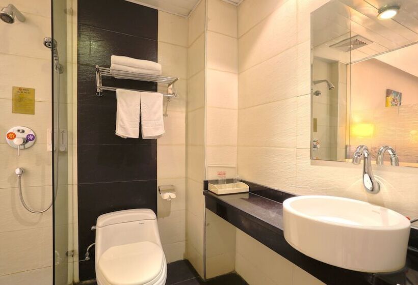 בית מלון כפרי Kaiserdom Changsha South Station