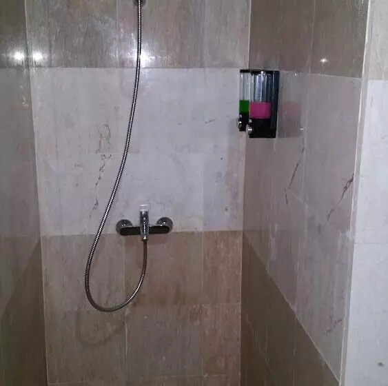 Hotelli Legenda Beril Hostel