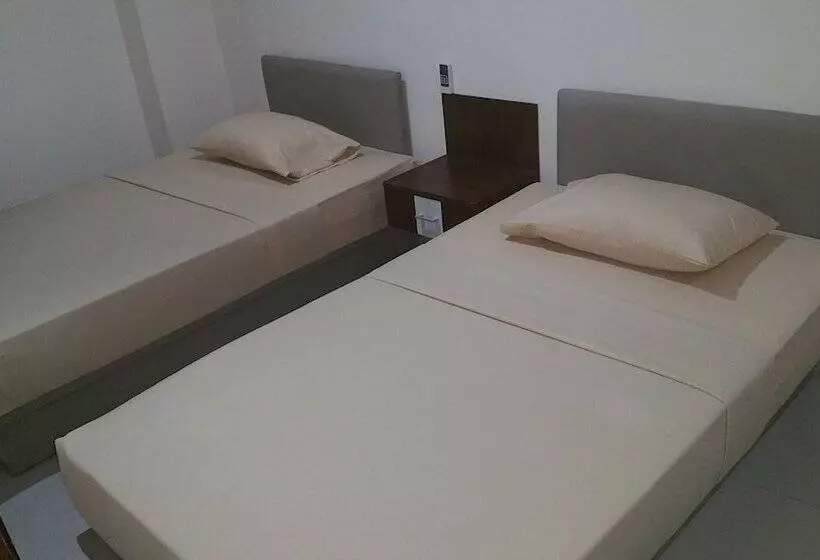 Hotelli Legenda Beril Hostel