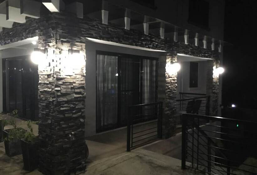 בית מלון כפרי Rangya