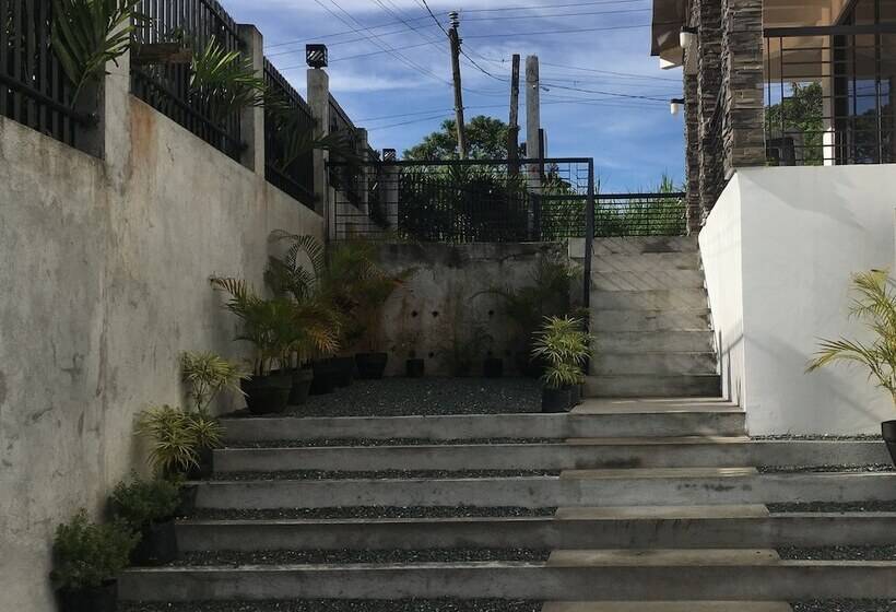 בית מלון כפרי Rangya