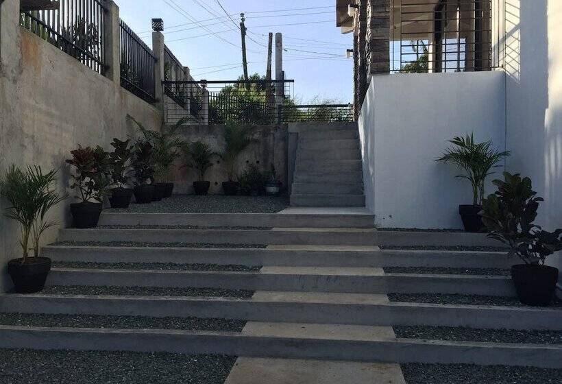 בית מלון כפרי Rangya